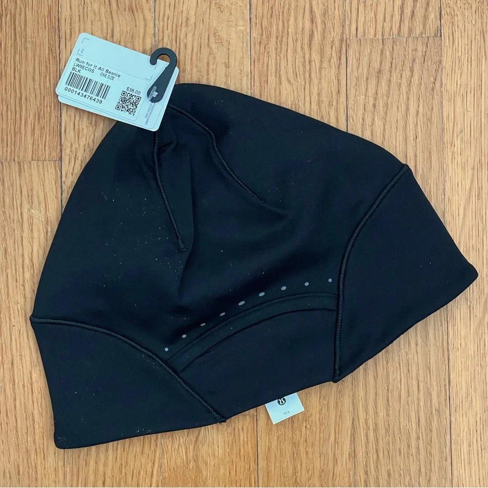 LULULEMON Women’s Run For It All Beanie in Black - One Size - New With Tags - Picture 3 of 5